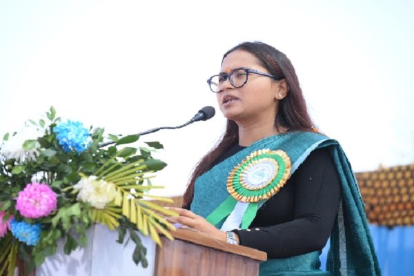 मंत्री शिल्पी नेहा तिर्की ने इरबा में छात्रों को सेवा और संघर्ष के लिए प्रेरित किया
