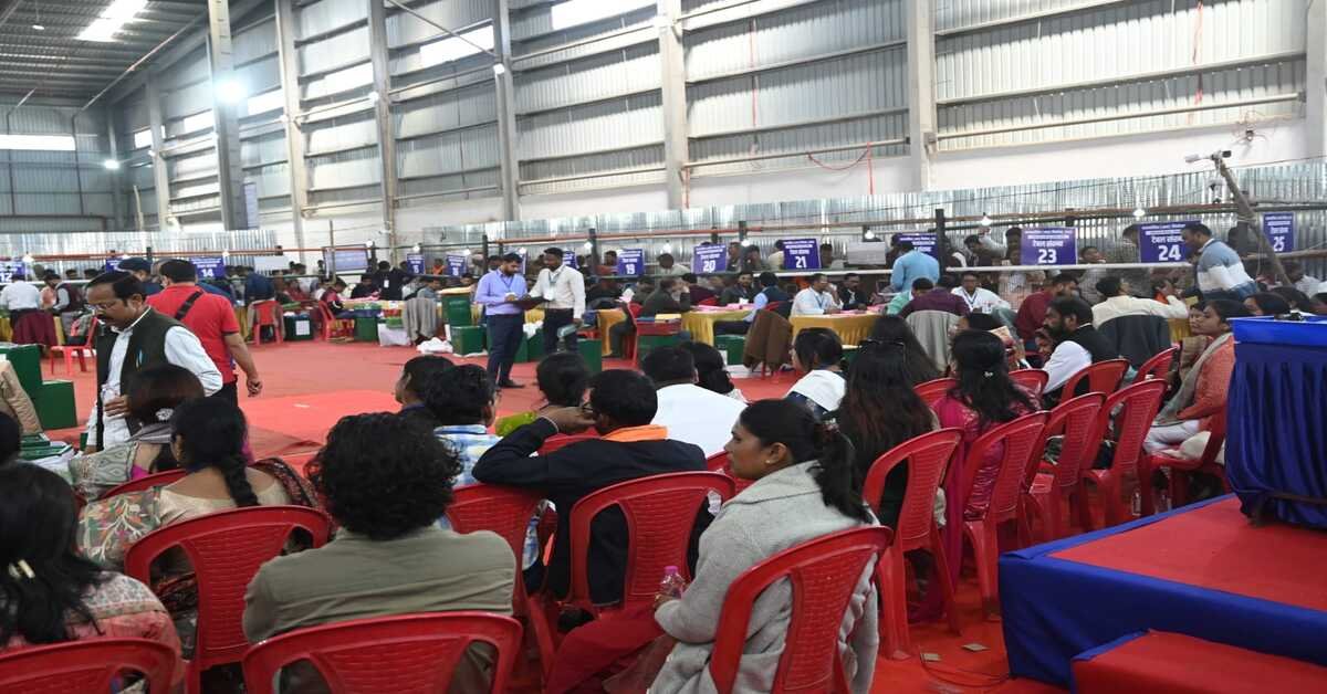 रांची नगर निगम: मेयर पद पर रोशनी खलखो की बढ़त, वार्ड में विजयी प्रत्याशी की सूची देखें।