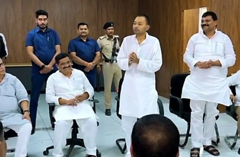 बिहार में बड़ा परिवर्तन, नीतिश कुमार आज JDU में शामिल होंगे