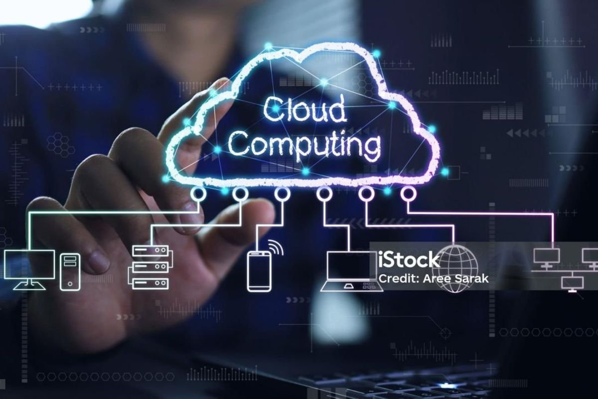 क्लाउड और एआई युग में सुरक्षित डिजिटल बुनियादी ढांचे की आवश्यकता बढ़ रही है