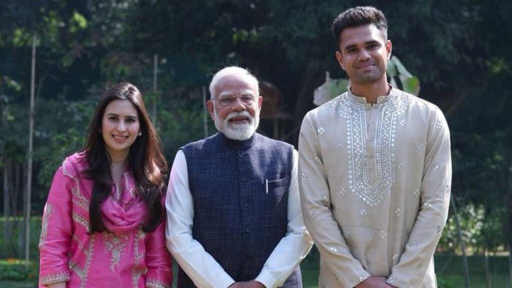 सचिन के घर आज बजेगी शहनाइयां! अर्जुन-सानिया की शादी में PM मोदी से लेकर धोनी, युवराज समेत कई दिग्गज होंगे शामिल | Arjun Tendulkar and Saaniya Chandhok Wedding ceremony know the guests list and venue