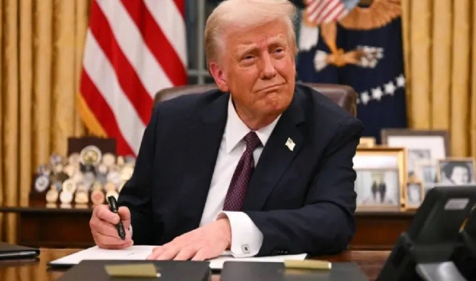 ट्रंप का दावा: बातचीत के बाद ईरानी पावर प्लांट्स पर 5 दिन हमला, लेकिन ईरानी मीडिया ने किया खंडन।