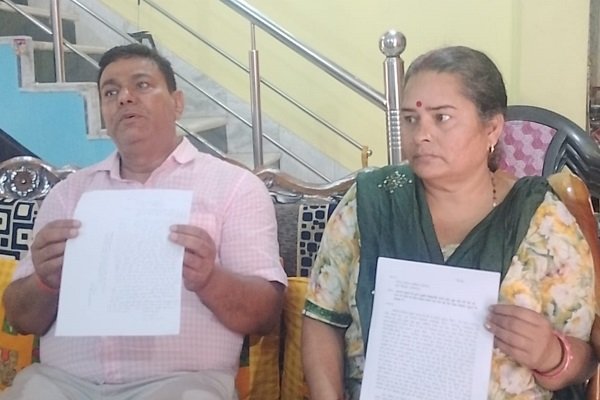 जमशेदपुर: घाघीडीह मारपीट में नया मोड़, भाजपा नेता पर लगाया संपत्ति कब्जाने का गंभीर आरोप