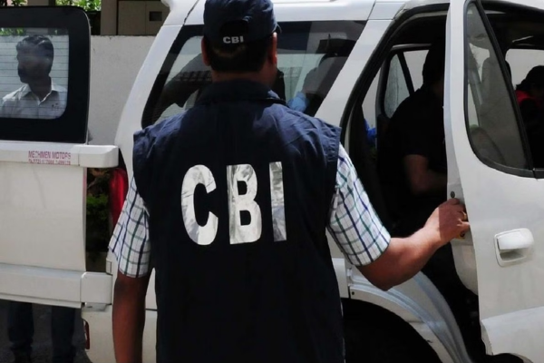 रांची: CBI ने रेलवे के मुख्य वाणिज्यिक निरीक्षक को रिश्वत लेते पकड़ा