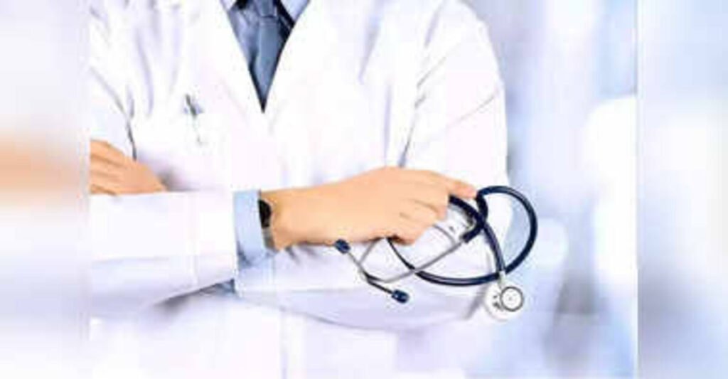 RANCHI JUNIOR DOCTOR: झारखंड में जूनियर डॉक्टरों का राज्यव्यापी विरोध, अनिश्चितकालीन हड़ताल की दी चेतावनी