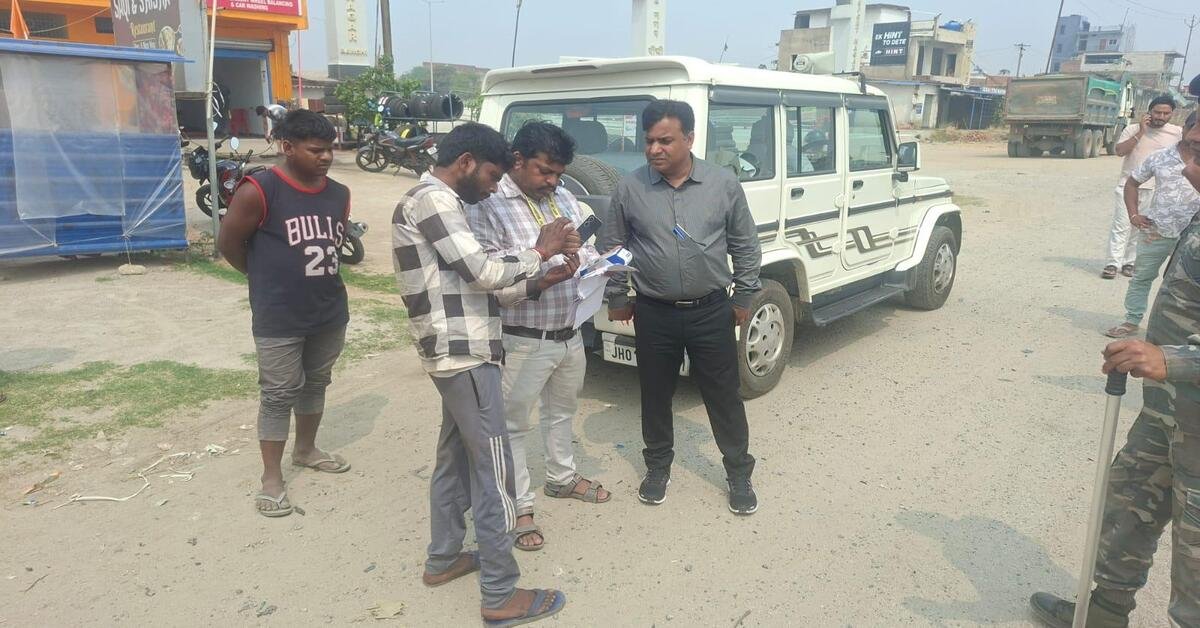 रांची समाचार: जिले की प्रशासन ने 176 वाहनों की जांच में 3.61 लाख रुपये का जुर्माना लगाया।