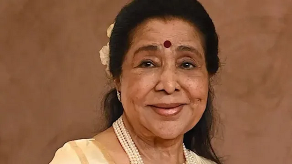 Asha Bhosle's Shocking Life Decision: An Early Marriage Sparks a Storm Within the Family