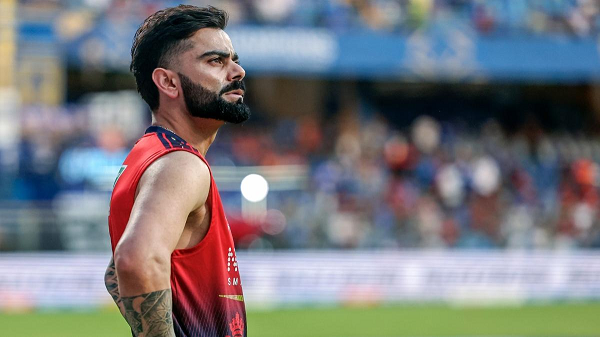 Virat Kohli घुटने की चोट से परेशान, अब भी नहीं हुए पूरी तरह फिट