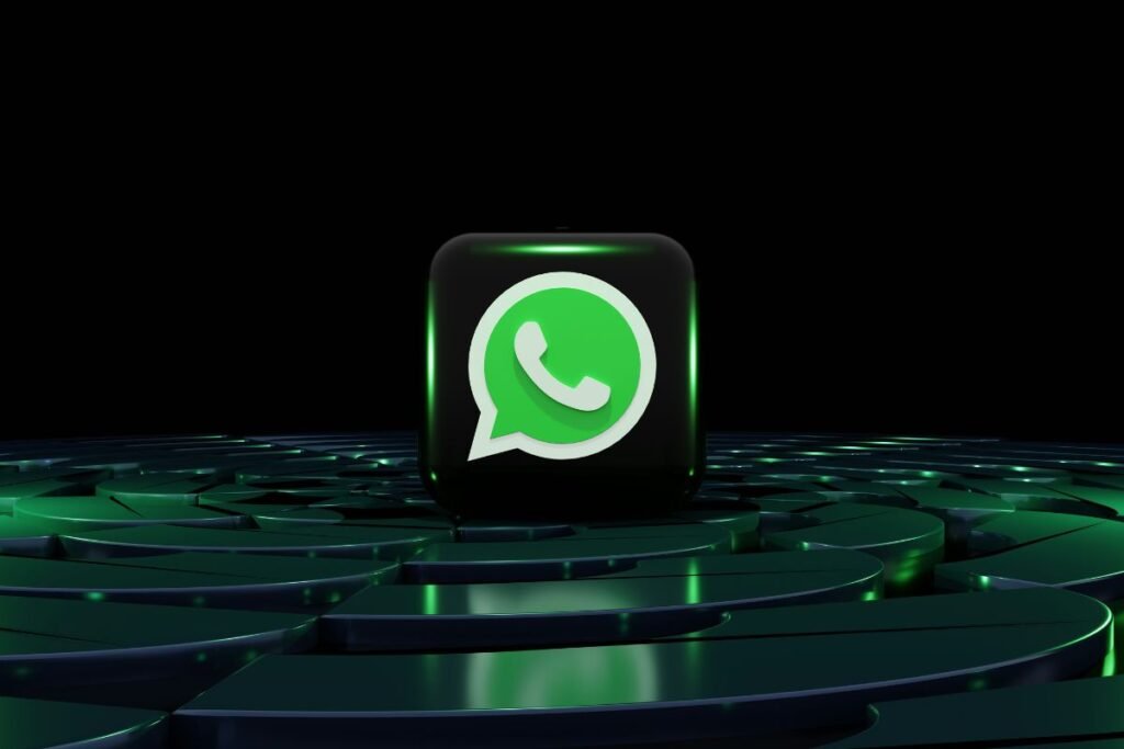 फोन की स्टोरेज बार-बार फुल क्यों हो रही है? WhatsApp सेटिंग में छुपा है असली कारण