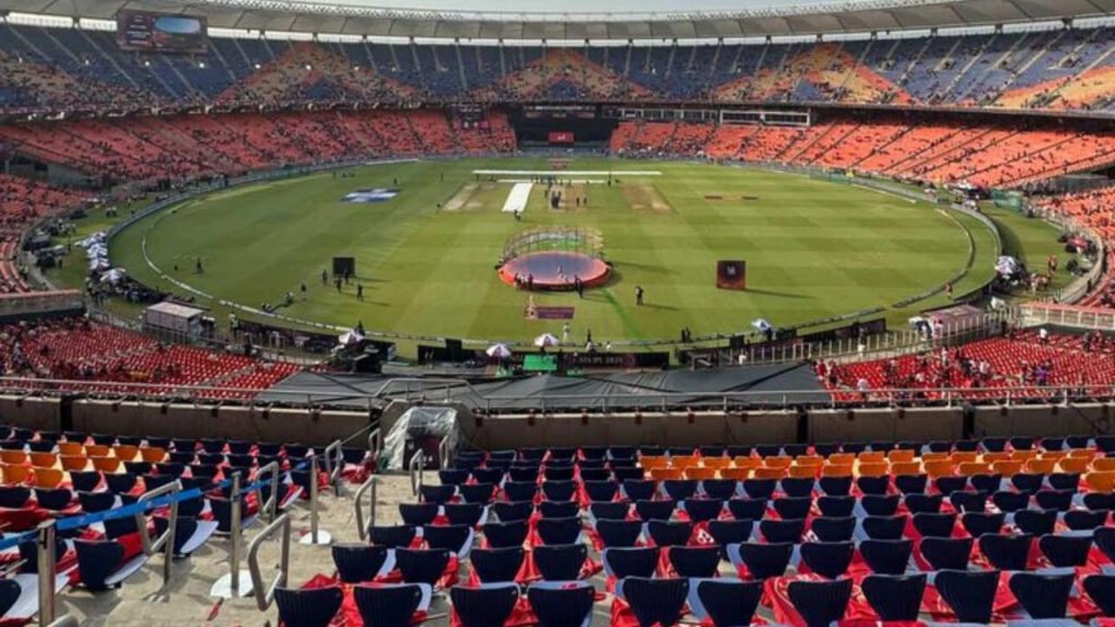 IPL 2026: आज अहमदाबाद में उतरेगी GT vs RR, जानें पिच पर कौन मारेंगे बाजी गेंदबाज या बल्लेबाज | IPL 2026 GT vs RR pitch report weather forecast predicted playing 11 head to head Gujarat Titans Rajasthan Royals