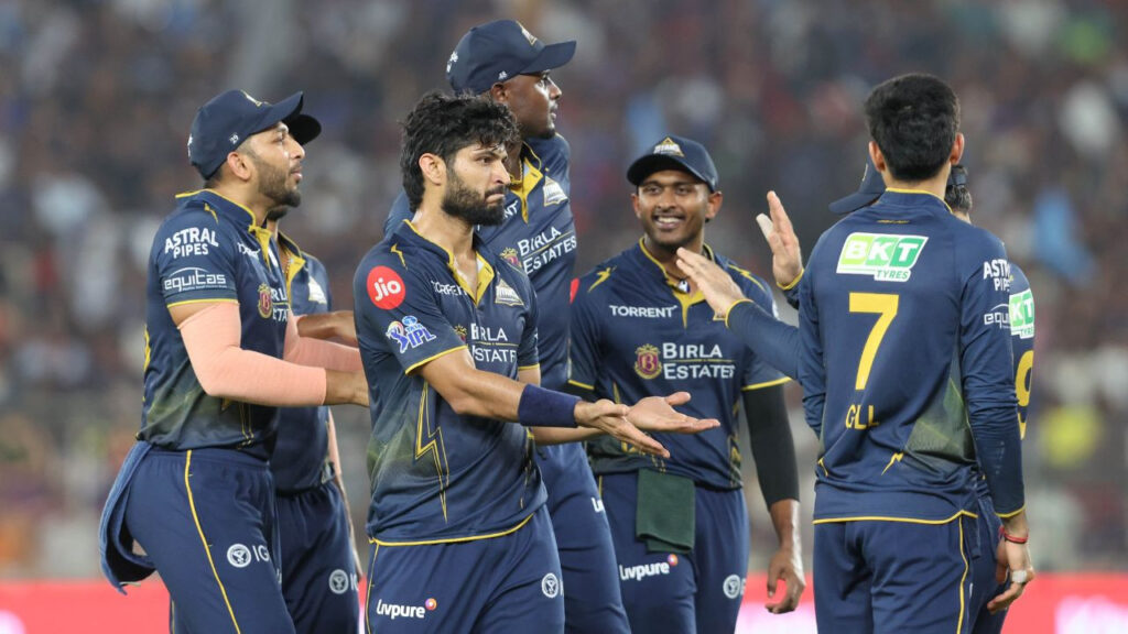 RCB VS GT: गुजरात टाइटंस की शानदार जीत, RCB को हराकर प्ले-ऑफ की दौड़ में मजबूत
