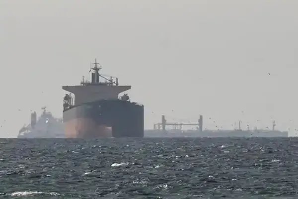 Iran issues ultimatum: Ships entering Strait of Hormuz without permission will be 'destroyed', tensions rise amid ceasefire