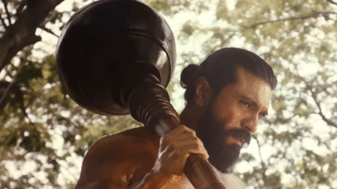 राम चरण और जान्हवी कपूर की फिल्म 'पेड्डी' की रिलीज टली, जानें अब कब आएगी फिल्म | Ram Charan and Janhvi Kapoor starrer Peddi release postponed find out when the film will release