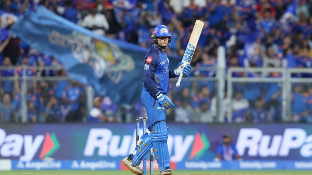 SRH vs MI: वानखेड़े में गरजा रिकल्टन का बल्ला, 44 गेंदों में शतक जड़कर तोड़ा 19 साल पुराना रिकॉर्ड