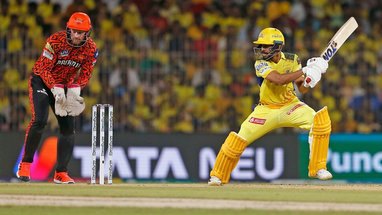 SRH vs CSK: जीत की हैट्रिक लगाए CSK या SRH करेगा वापसी, मैच से पहले जानिए हैदराबाद का मौसम और पिच रिपोर्ट | IPL 2026 SRH vs CSK Pitch Report weather forecast Sunrisers Hyderabad Chennai Super Kings Predicted playing 11 head to head