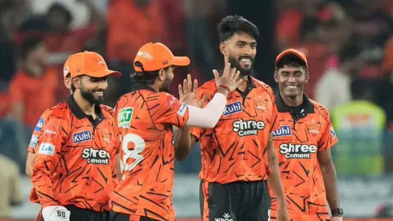 हिंगे-हुसैन के तूफान में उड़े राजस्थान के बल्लेबाज, हैदराबाद ने 57 रनों से दर्ज की 'रॉयल' जीत | Ishan Kishan 99 runs in SRH vs RR IPL 2026 Prafull Hinge 4 wickets on debut vs Rajasthan Royals Sunrisers Hyderabad