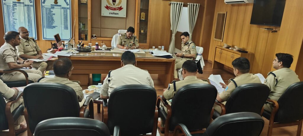 अपराध नियंत्रण के लिए आईजी शैलेंद्र कुमार सिन्हा ने तय किया रोडमैप, दिए सख्त निर्देश