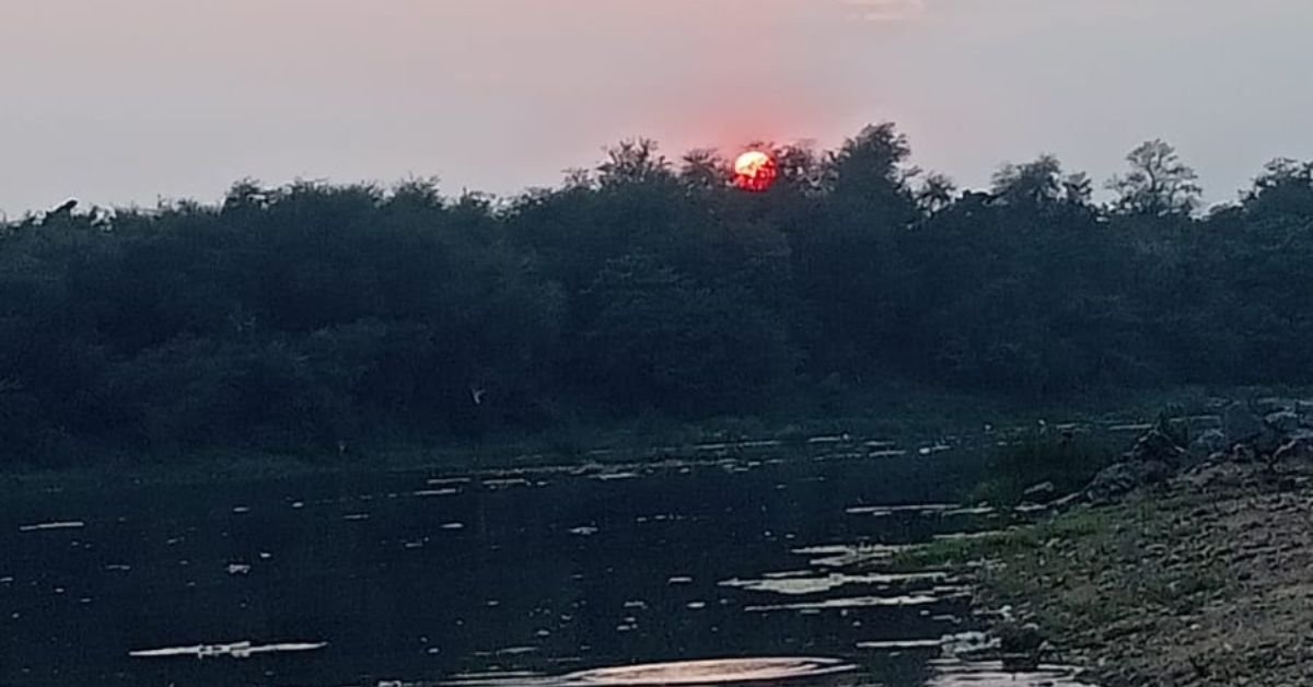 झारखंड मौसम अपडेट: बारिश रुकते ही गर्मी बढ़ी, आज तापमान 38°C तक पहुंचने की संभावना, जानें अपने शहर का हाल।
