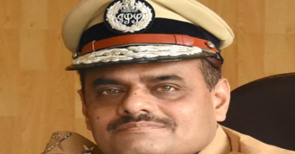 West Singhbhum News: सारंडा में सीआरपीएफ की बड़ी रणनीतिक हलचल, CRPF के स्पेशल डायरेक्टर जनरल पहुंचे
