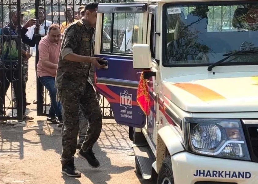 बोकारो ट्रेजरी से 3.15 करोड़ की संदिग्ध निकासी, अकाउंटेंट गिरफ्तार, FIR दर्ज