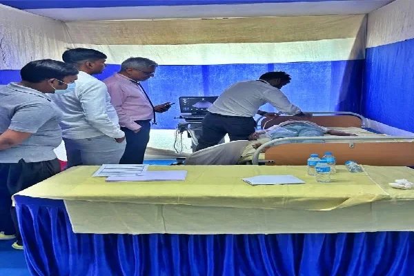 स्क्रीनिंग कैंप