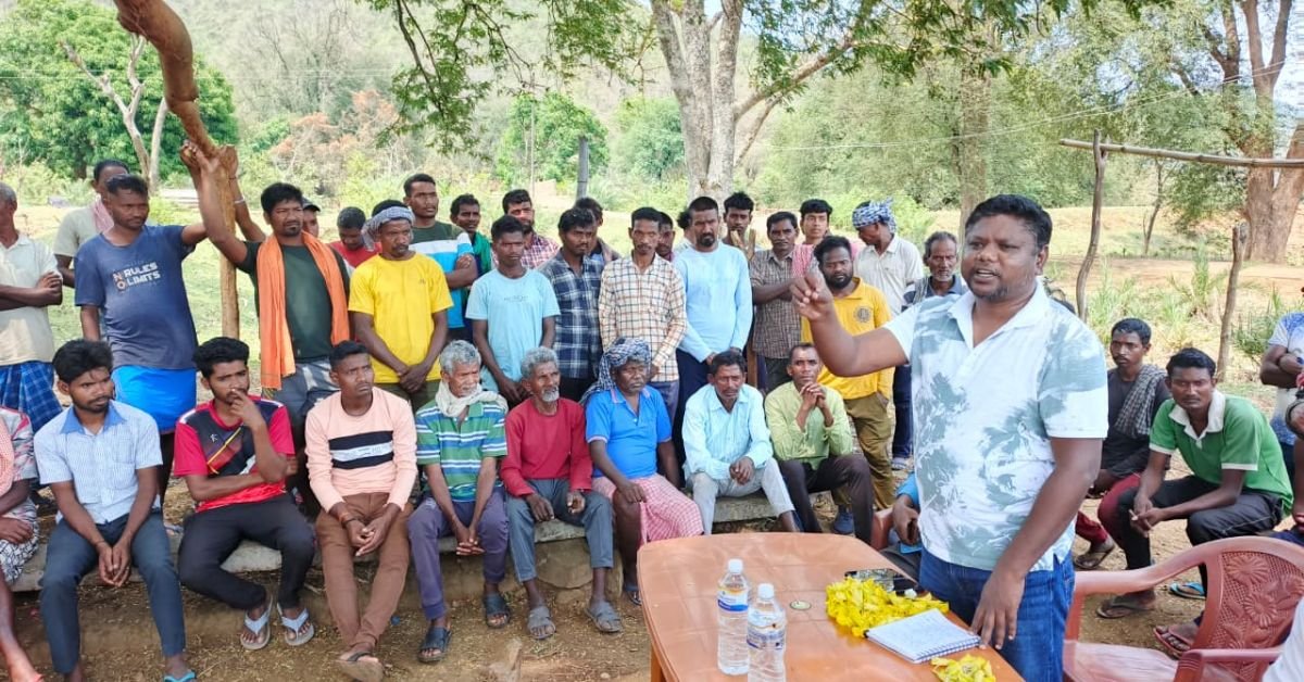 सोनुवा जन चौपाल: विधायक जगत माझी ने गांवों में आयोजित की जन चौपाल, जानें क्या हुआ।