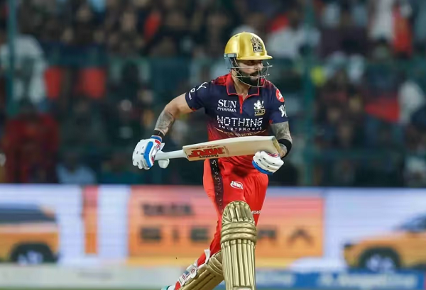 एक खिलाड़ी और 90 हजार से ज्यादा फैंस, IPL में कोहली की दीवानगी ने बदला पूरा माहौल