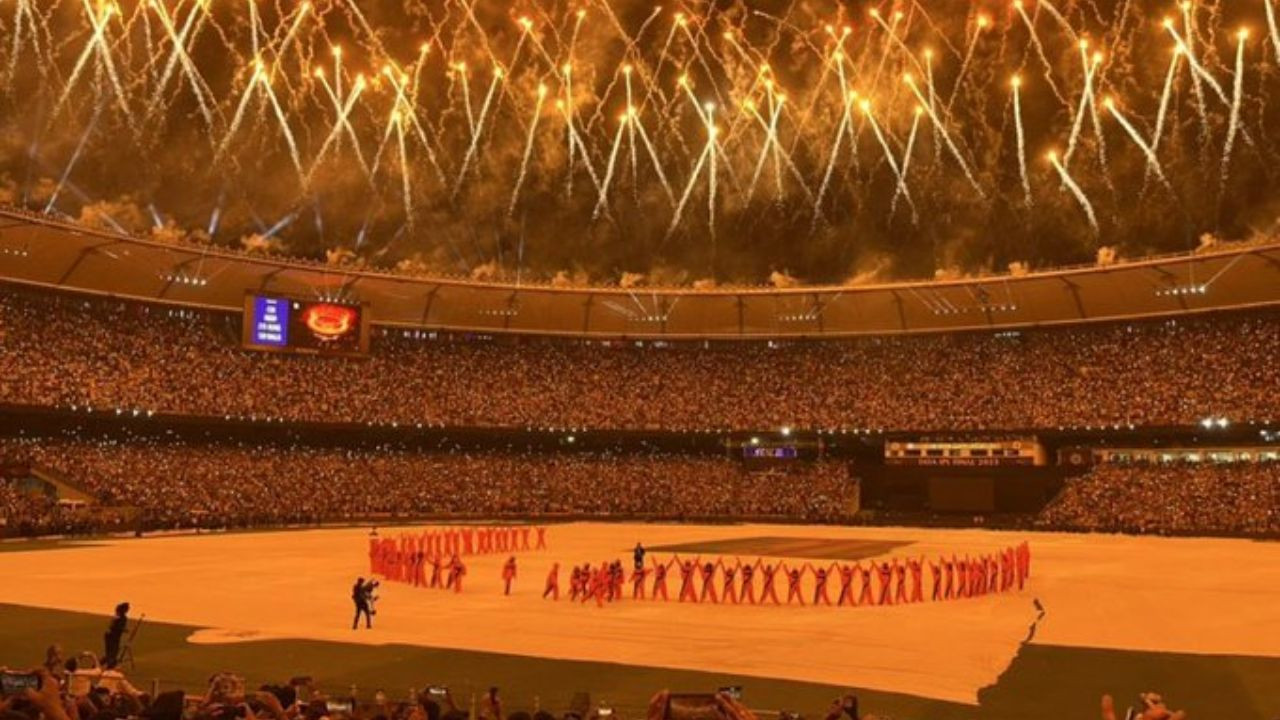 इस मैदान पर शिफ्ट हुआ IPL 2026 फाइनल, टिकट विवाद के बाद BCCI ने लिया यू टर्न | BCCI announced tata ipl 2026 playoffs schedule ahmedabad narendra modi stadium to host grand finale