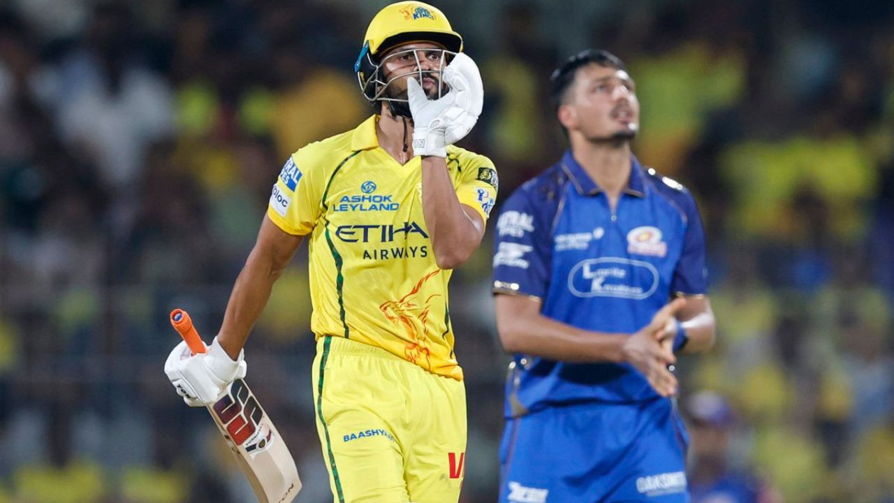 CSK vs MI: एक बार फिर चेन्नई से हारी मुंबई, धोनी की टीम ने धमाकेदार अंदाज में रौंदा