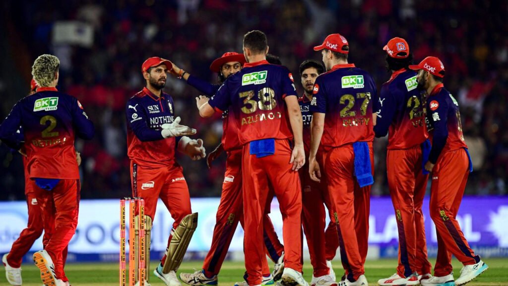 KKR को रौंदने के बाद भी RCB पर खतरा, एक गलती और प्लेऑफ से बाहर होगी RCB! | after defeating KKR RCB can still eliminated in IPL 2026 playoff race
