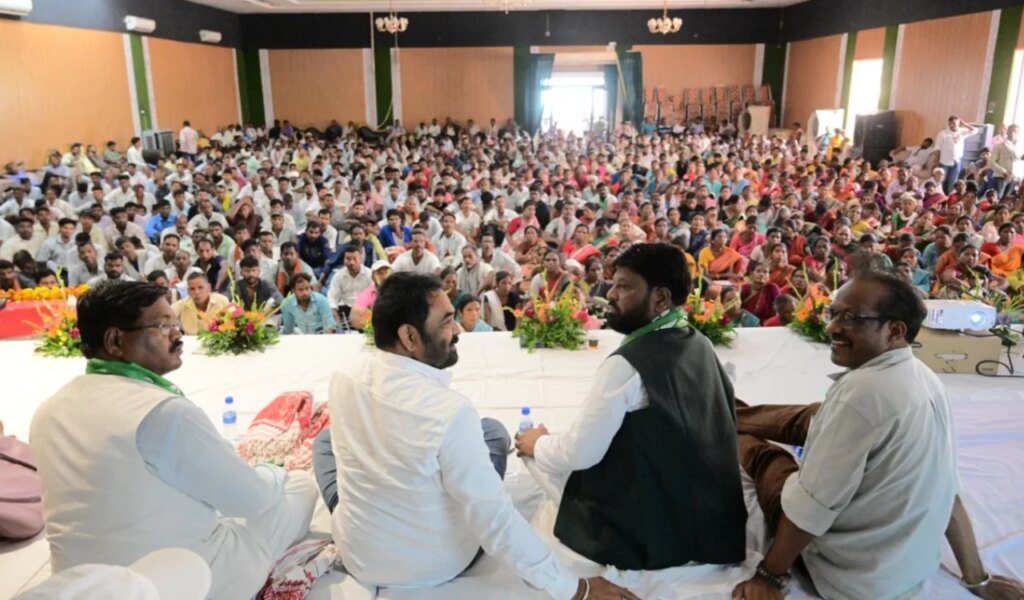 Meeting of party officials and BLA held in Gumla, emphasis laid on strengthening the organization