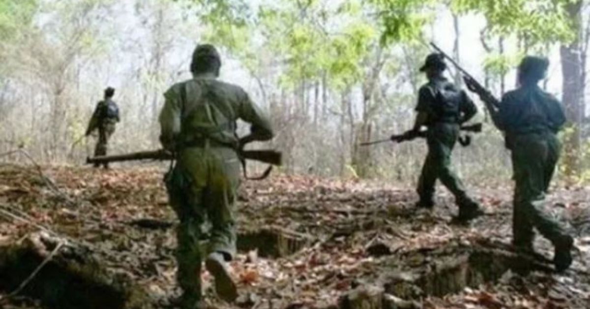 Chaibasa Naxal Encounter : पोड़ाहाट जंगल में पुलिस-नक्सली मुठभेड़, नक्सलियों के मारे जाने की सूचना, सर्च अभियान तेज