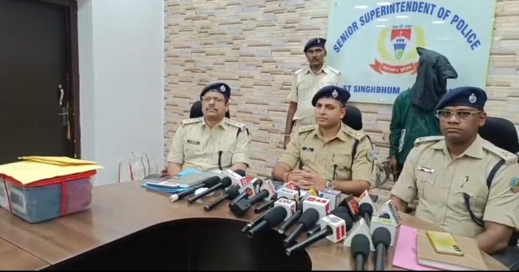 Jamshedpur News : परसुडीह में प्रेमी ने की थी किशोरी की गला रेतकर हत्या, प्रेमी को पुलिस ने किया गिरफ्तार