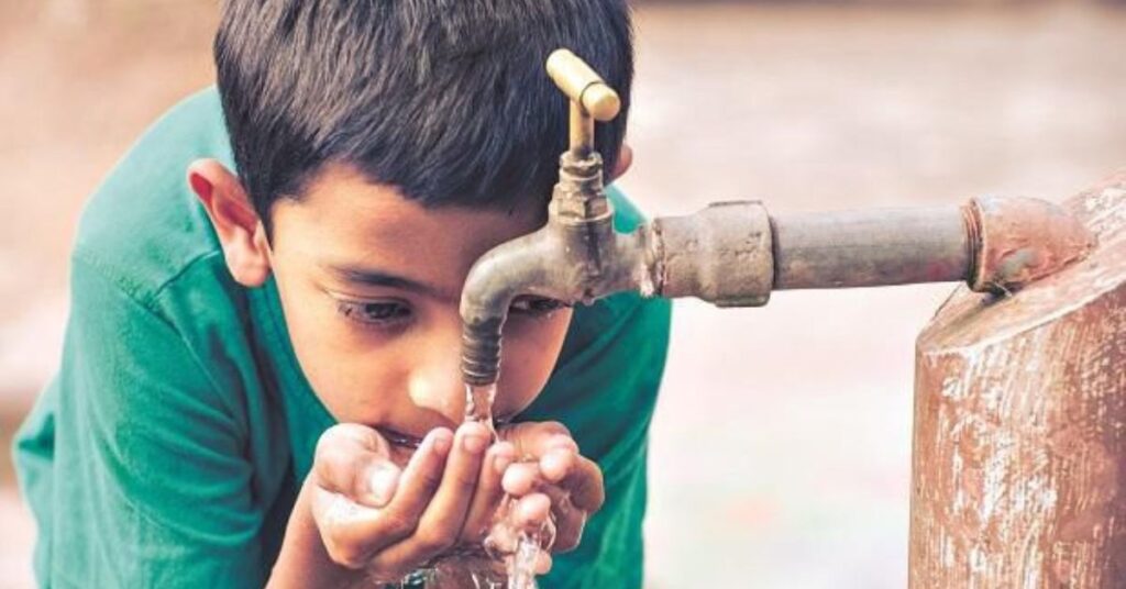 Jharkhand Water Crisis : चापाकल से लेकर टैंकर तक की व्यवस्था दुरुस्त रखें, पेयजल आपूर्ति में नहीं हो लापरवाही
