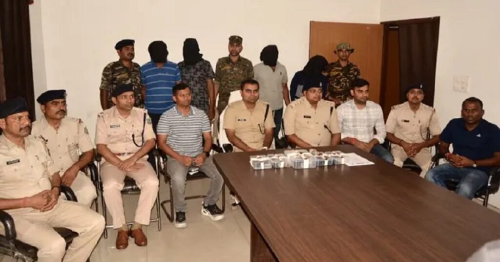 Dhanbad News: धनबाद पुलिस ने की बड़ी कार्रवाई; अपराध का नया नेटवर्क खड़ा करने की कोशिश में लगे चार को दबोचा