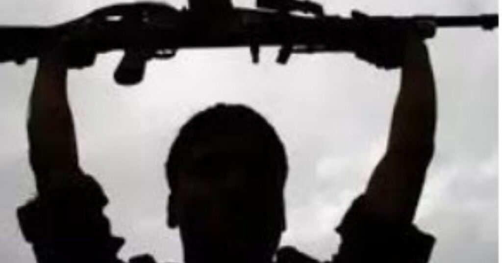 Naxalite Surrender : नक्सलियों के टेक्निकल विंग के हेड 25 लाख के इनामी नरहरि उर्फ विश्वनाथ ने किया सरेंडर