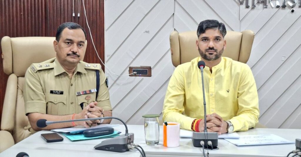 Bakrid 2026 Security Alert : ईद-उल-जोहा (बकरीद) को लेकर आज से ही तैनात हो गई क्विक रिस्पॉन्स टीमें, सोशल मीडिया पर प्रशासन की कड़ी नजर