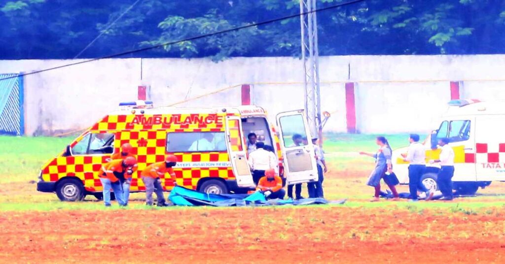 Jamshedpur News: सोनारी एयरपोर्ट पर विमान दुर्घटना की मॉक ड्रिल, आपदा से निपटने की तैयारियों का किया गया अभ्यास