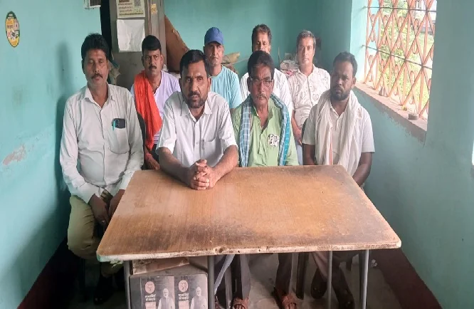 जामताड़ा नगर पंचायत में अवैध वसूली का आरोप, पूर्व अध्यक्ष वीरेंद्र मंडल ने खोला मोर्चा