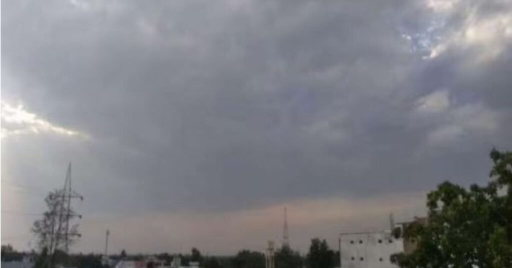 Jharkhand Weather Alert 27 June : रांची समेत 20 जिलों में ऑरेंज अलर्ट, 60 किमी रफ्तार से चलेंगी हवाएं, ठनका का खतरा