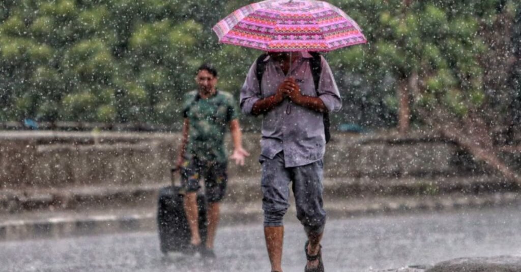 Jharkhand Weather : झारखंड में राजधानी रांची समेत कई जिलों में बारिश, 28 जून तक येलो अलर्ट