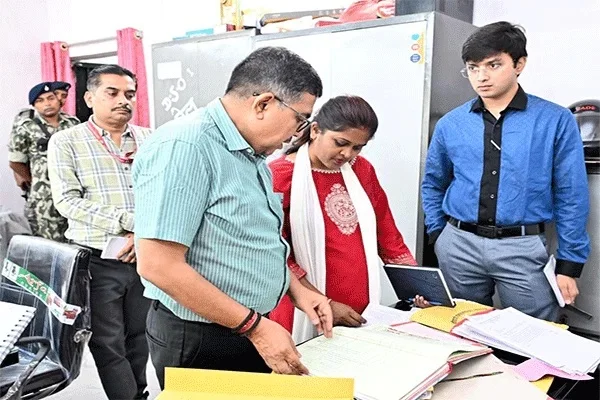 डीसी का जिला खेल पदाधिकारी कार्यालय में औचक निरीक्षण, अभिलेख अपडेट करने के निर्देश