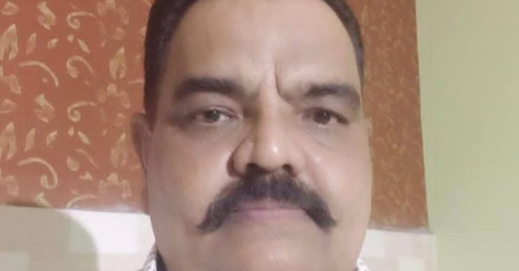 The Photon News Exclusive : जमशेदपुर-2 के श्रम अधीक्षक सत्येंद्र कुमार सिंह पर विभागीय कार्रवाई शुरू, अरुण वाल्टर सांगा करेंगे जांच 