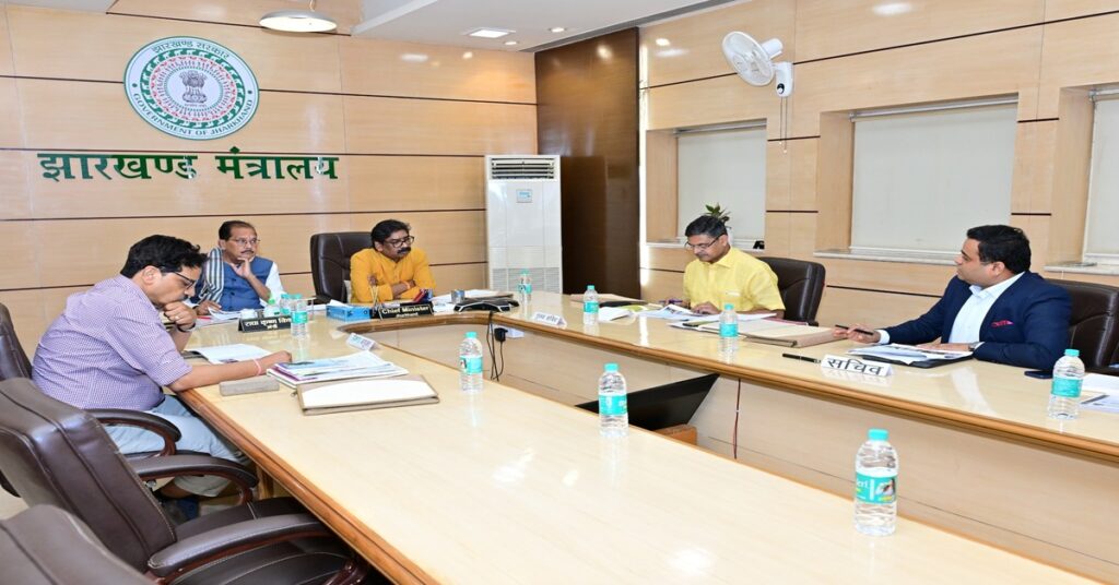 RANCHI NEWS: मुख्यमंत्री ने योजना एवं विकास विभाग की समीक्षा की, बोले -योजनाओं पर रखें फोकस
