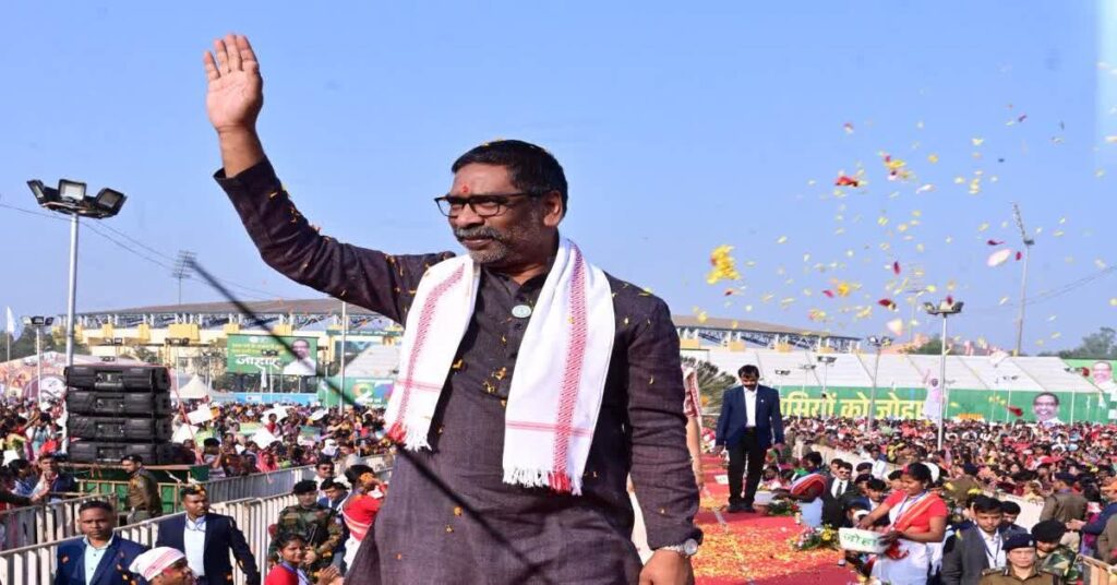 Ranchi News: मुख्यमंत्री हेमंत सोरेन का औचक निरीक्षण, कांटाटोली चौक पर ट्रैफिक व्यवस्था देख जताई नाराजगी