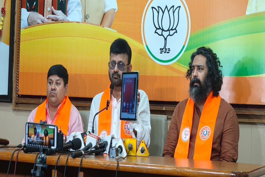 bjp44.jpg