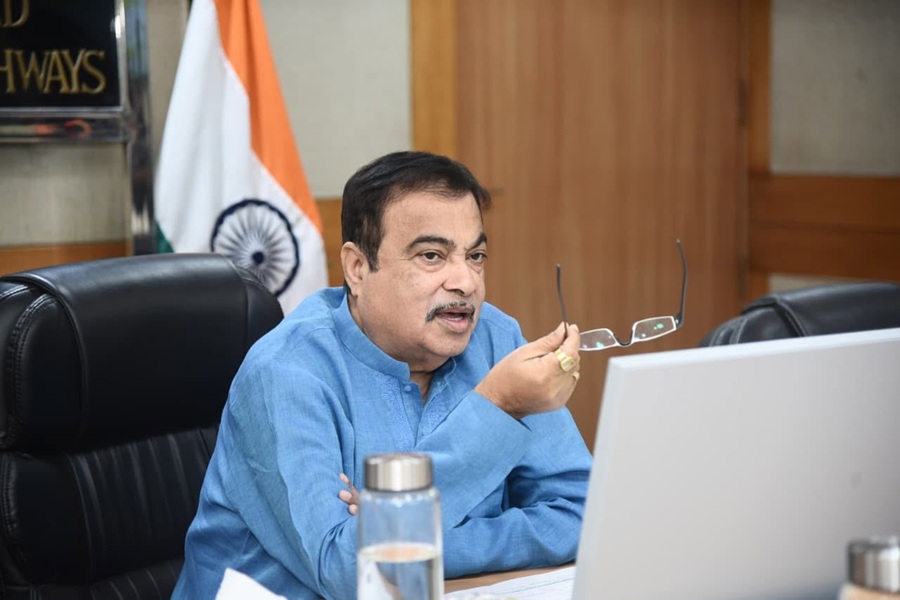 gadkari2.jpg