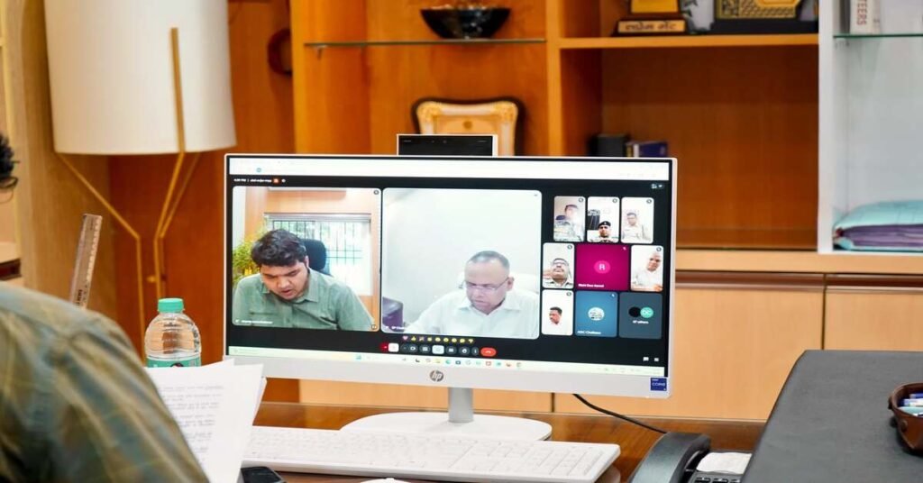 Chaibasa News : चाईबासा में रथ यात्रा को लेकर जिला प्रशासन अलर्ट: सुरक्षा और विधि-व्यवस्था पर ऑनलाइन बैठक में रणनीति तैयार