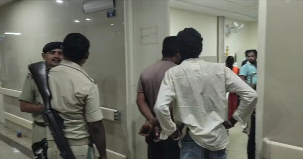 Jamshedpur Crime : कदमा में युवक को मारी गोली, शहर में पुलिस पेट्रोलिंग के बीच फायरिंग से फैली दहशत