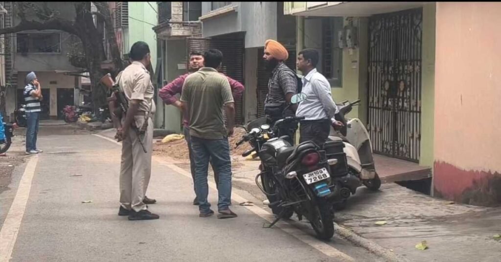 Jamshedpur CBI News: जमशेदपुर में CBI की छापेमारी, साइबर ठगी की जांच में टुईलाडूंगरी के युवक को हिरासत में लिया